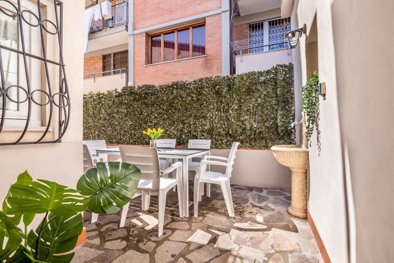 Smart Family In Pisa Apartment ภายนอก รูปภาพ